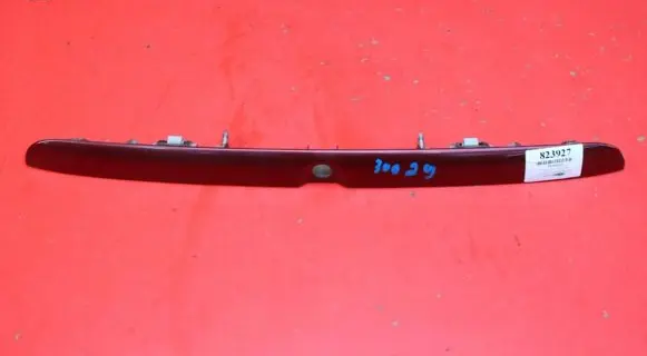 Audi A3 S3 8L Number plate light 8D9827574