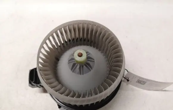 Toyota Auris 150 Heater fan/blower AV2727005141