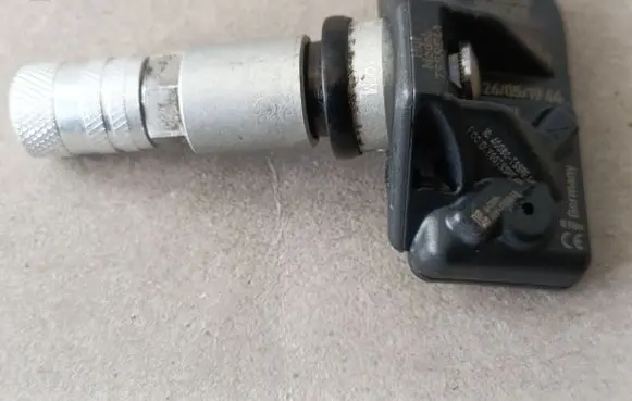 Tire pressure sensor