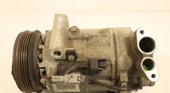 Renault Clio IV Air conditioning (A/C) compressor (pump) 926009582R