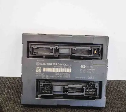 Audi A5 8T 8F Central body control module
