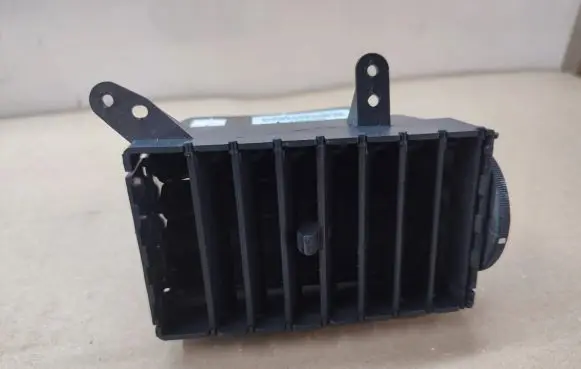 Chrysler Grand Voyager V Dash center air vent grill 05028820AA