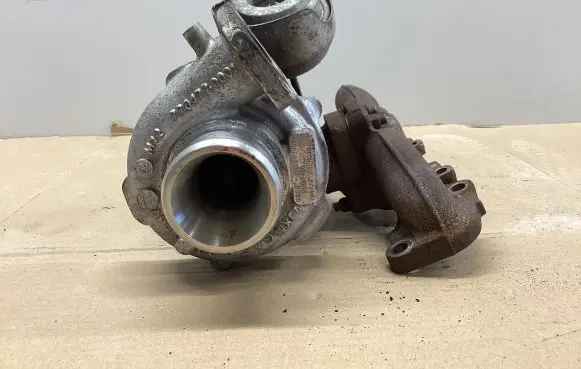 Opel Insignia A Turbo B858 55581460 7887782