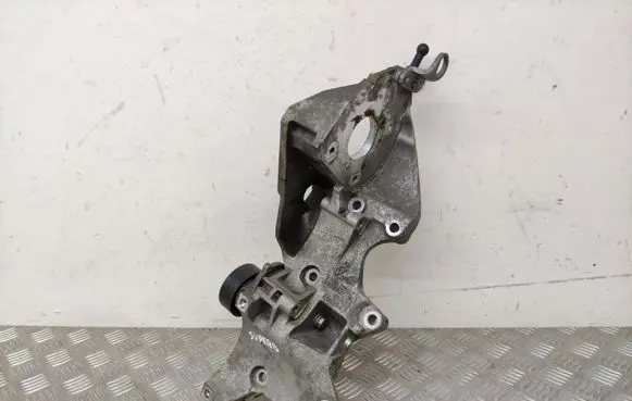 Skoda Superb B6 (3T) Generator/alternator bracket 03L903143Q