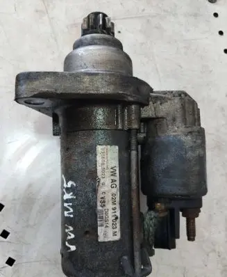Volkswagen Golf V Starter motor 02M911023M D6GS14