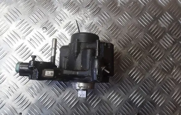 Peugeot 308 Fuel injection high pressure pump 9424A110A 9656391680