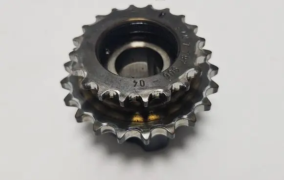 BMW 5 E60 E61 Timing chain sprocket 7797906