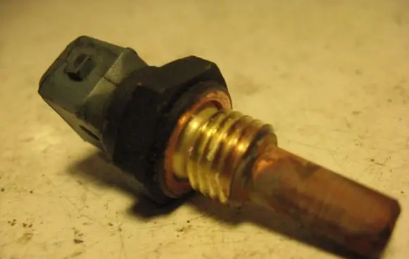Opel Vectra B Coolant temperature sensor BOSCH666050