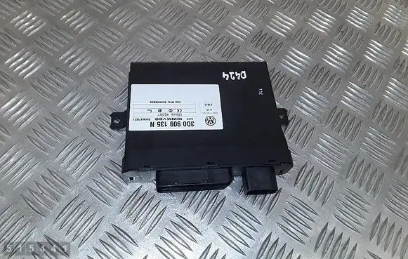 Volkswagen Touareg I Keyless (KESSY) go control unit/module 3d0909135n