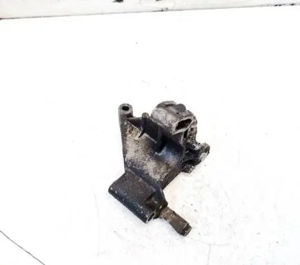 Volkswagen Golf III Engine mounting bracket