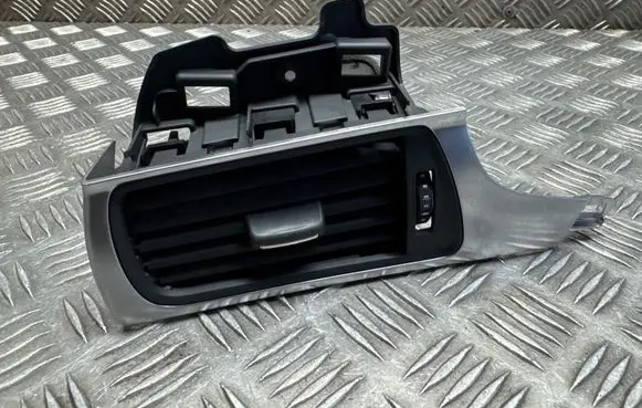 Audi A6 S6 C7 4G Dashboard side air vent grill/cover trim 4G1820901 9025700