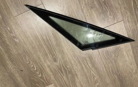 Volkswagen ID.3 Front door vent window glass four-door 43R01390 10A845412
