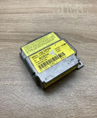 Mitsubishi Space Star Airbag control unit/module MR912128 0285001379