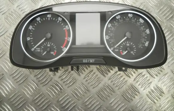 Volkswagen Golf VII Speedometer (instrument cluster) 6V0920940A B1467