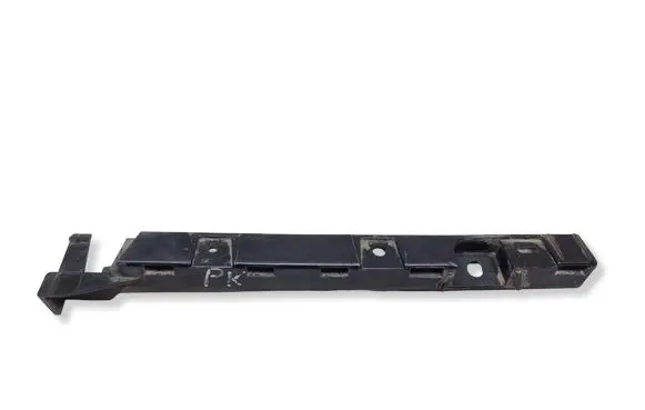BMW 1 E81 E87 Fender mounting bracket 7118159 5177118159