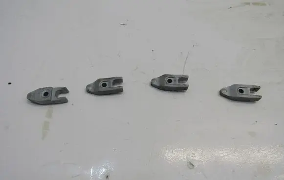 Opel Astra K Fuel Injector clamp holder 1109680