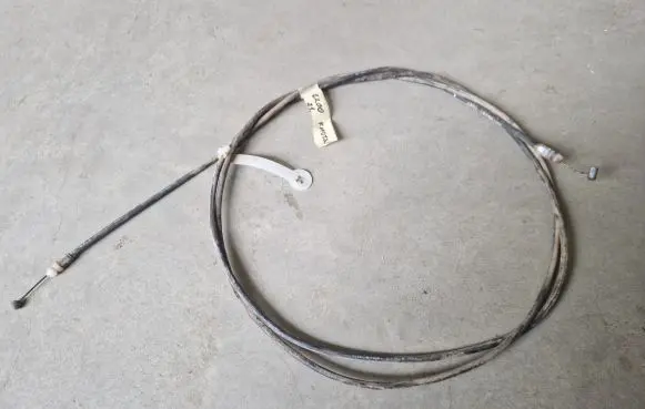 Mitsubishi L200 Engine bonnet/hood lock release cable MN136430