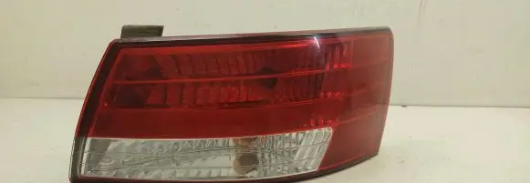 Hyundai Sonata Rear/tail lights 924023K0