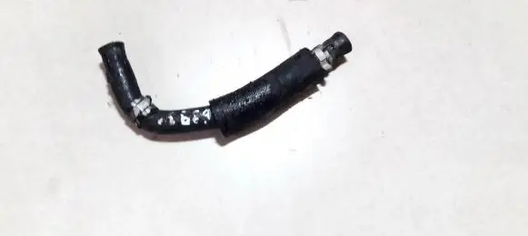 Volkswagen PASSAT B4 Engine coolant pipe/hose