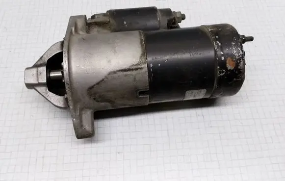 Mitsubishi Space Wagon Starter motor M1T84384