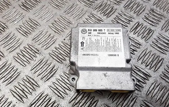 Skoda Octavia Mk2 (1Z) Airbag control unit/module 1k0909605t