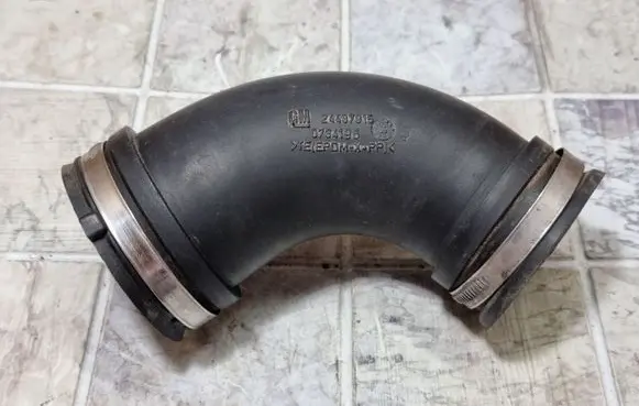 Opel Astra H Air intake hose/pipe 24437915 0734196