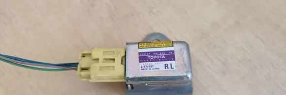 Toyota Land Cruiser (J120) Airbag deployment crash/impact sensor 8983360010