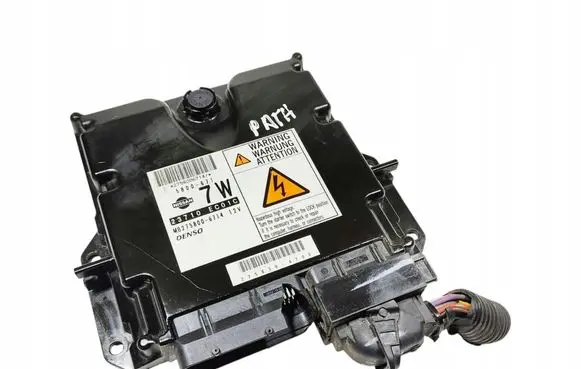 Nissan Pathfinder R52 Engine control unit/module ECU 23710EC01C