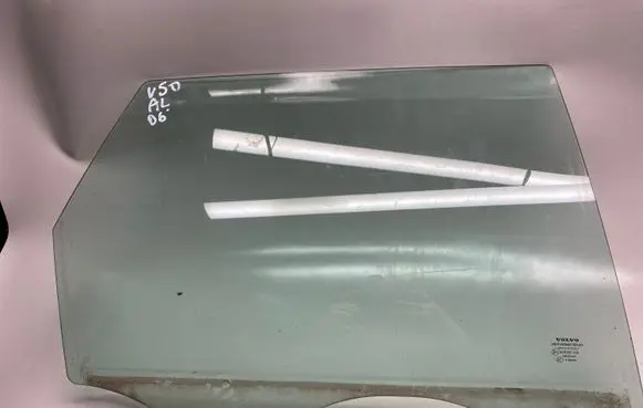 Volvo V50 Rear door window glass E000186 43R001105