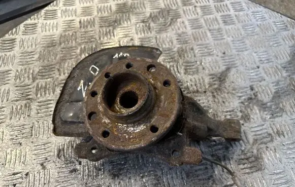 Opel Zafira B Front wheel hub