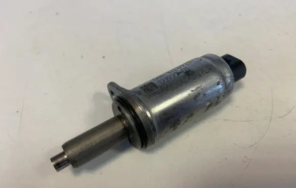 Audi Q5 SQ5 Camshaft vanos timing valve 06E103697T