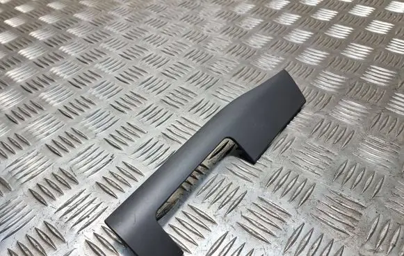 BMW 3 E46 Dashboard glove box trim 8196101