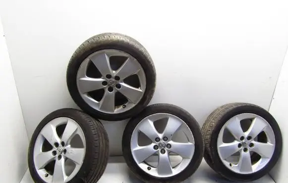 Toyota Prius (XW30) R16 alloy rim SZ21E