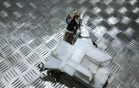 Toyota Aygo AB10 Fuse box set 6487xa1