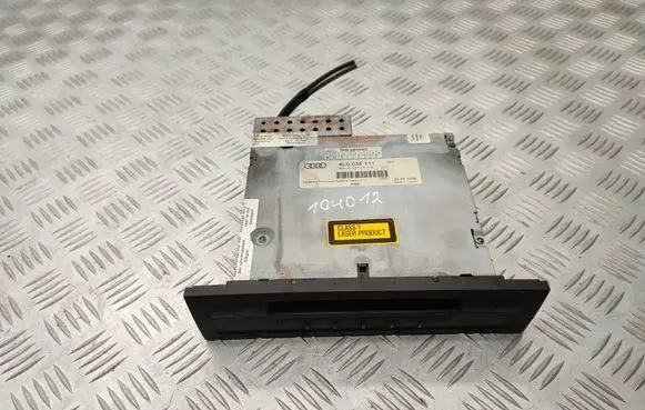 Audi Q7 4L CD/DVD changer 4L0035111