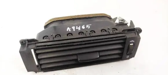Volvo V70 Dash center air vent grill 30643314 30755179