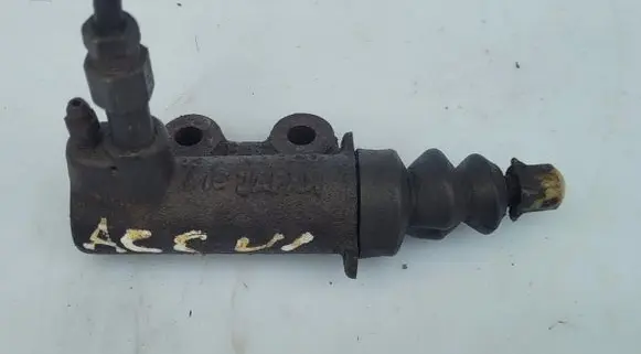 Honda Accord Clutch slave cylinder 