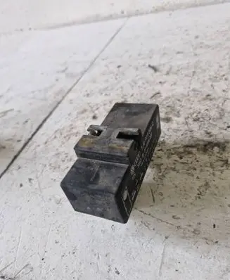 Coolant fan relay