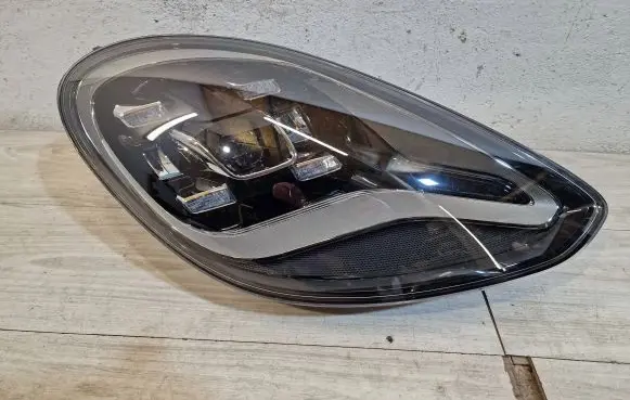 Porsche Panamera (971) Headlight/headlamp 971941034k