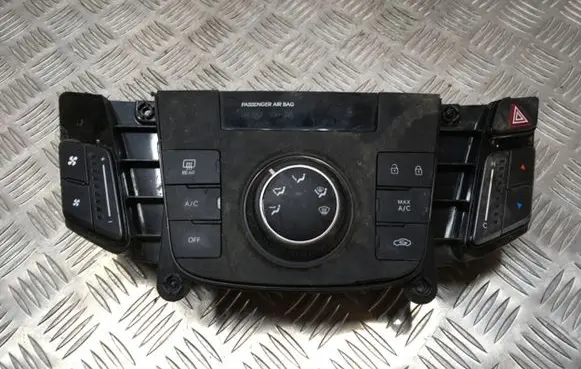 Hyundai i40 Climate control unit
