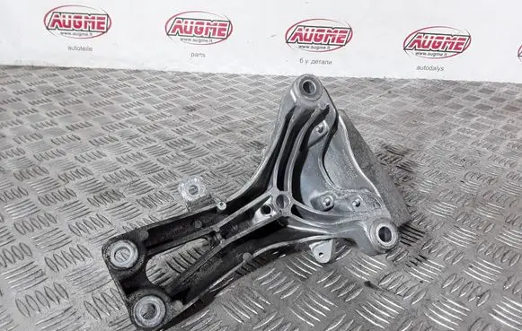 Audi Q5 SQ5 Engine mounting bracket 4G0199308E