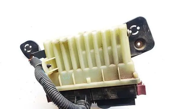 Opel Astra G Coolant fan relay 24410130 15396912