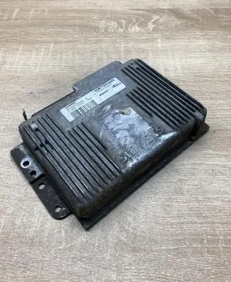 Renault Megane I Engine control unit/module ECU 7700112444 S113725208A