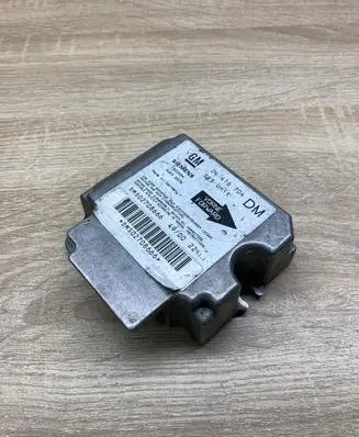Opel Zafira A Airbag control unit/module 24416704 5WK42978