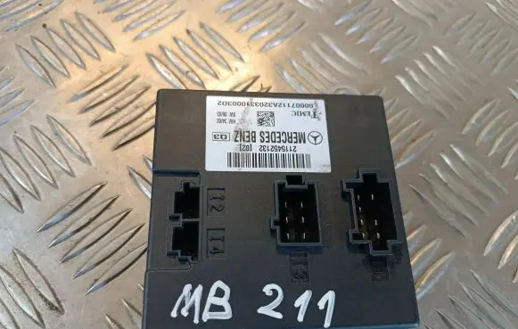 Mercedes-Benz E W211 Comfort/convenience module 2115452132