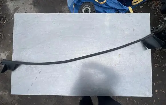 Seat Leon (1P) Door glass trim 1P0837477A