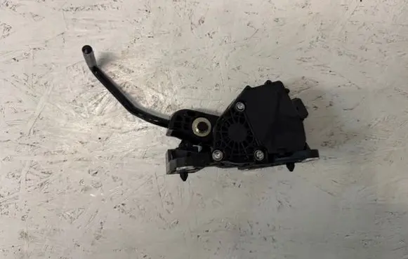 Toyota RAV 4 (XA50) Accelerator throttle pedal 7811033140 08D31A0895 2701000040