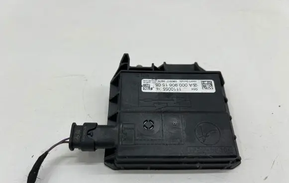 Mercedes-Benz E W213 Battery relay fuse A0009061505
