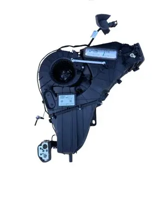 Volkswagen Touareg II Interior heater climate box assembly 7P6820003F 52434575 A068648