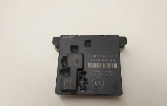 Mercedes-Benz E W211 Door control unit/module 2118201626